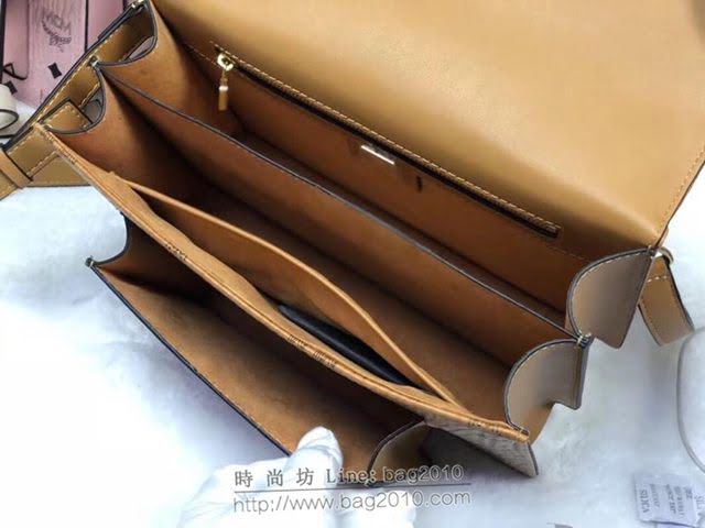 MCM女包 原單 6236 MCM新品 Patricia風琴式郵差包 MCM手提包 女手拎包 MCM單肩斜挎包  mdmc1302